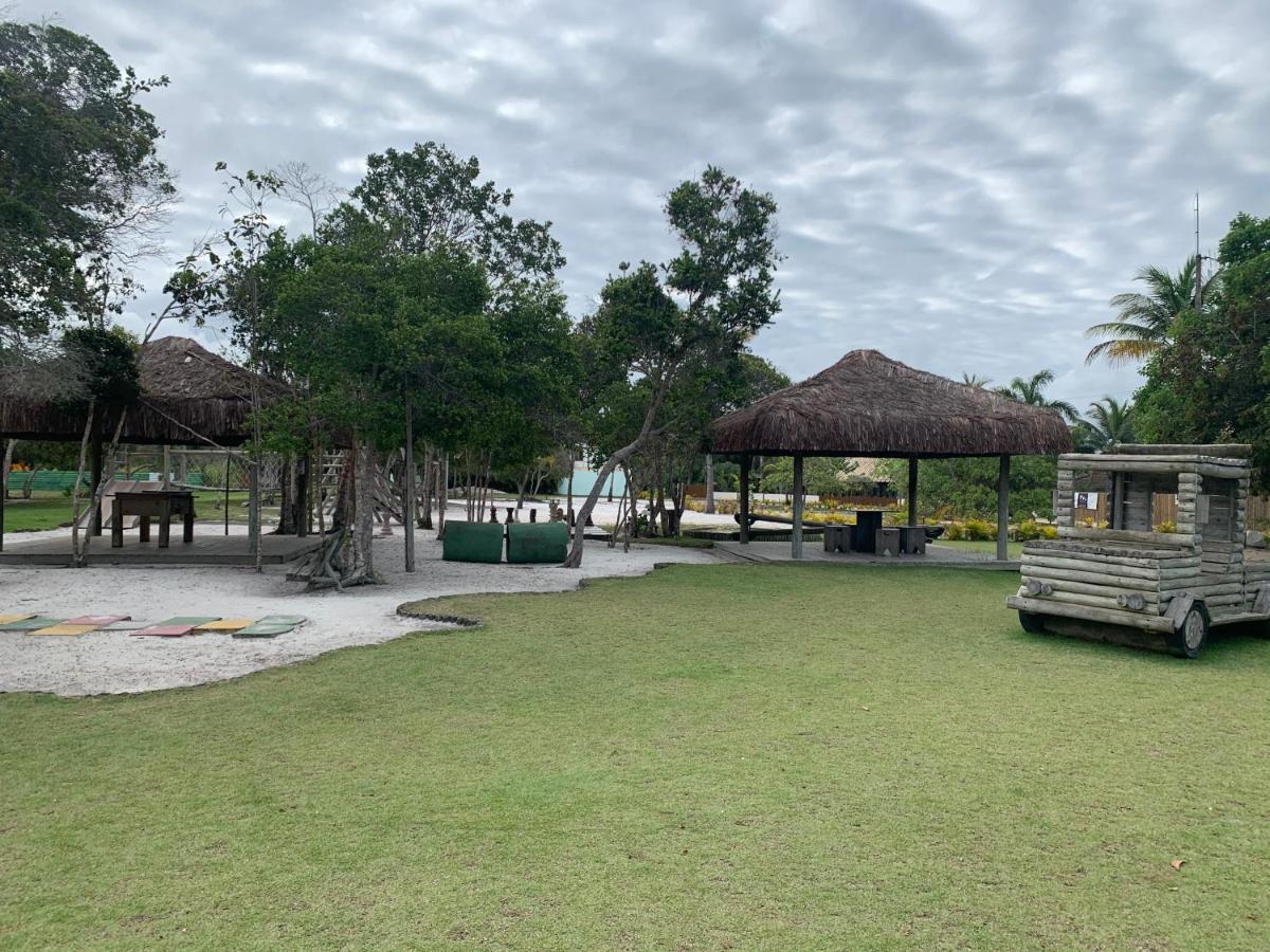 Charmoso Bangalo Balines Pe Na Areia Outeiro Brisas